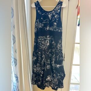 Women’s Sleeveless Linen Dress